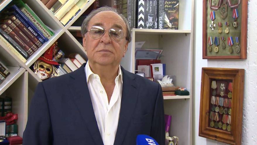 Народный артист РФ Ефим Звеняцкий поздравил приморцев с Днем Победы