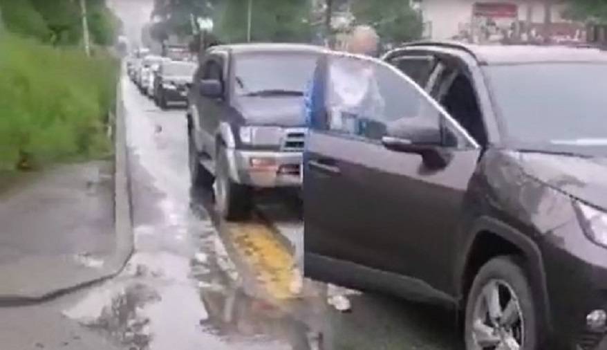 ДТП собрало огромную пробку во Владивостоке ДТП собрало огромную пробку во Владивостоке