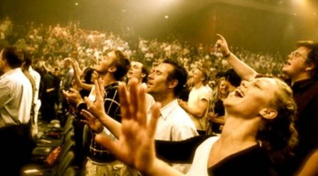 Жительница Приморья пыталась вовлечь военных авиаторов в деятельность запрещенной секты Жительница Приморья пыталась вовлечь военных авиаторов в деятельность запрещенной секты