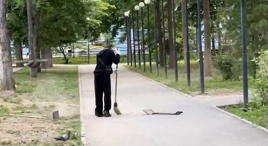 В Приморье подростков-вандалов отправили на общественные работы