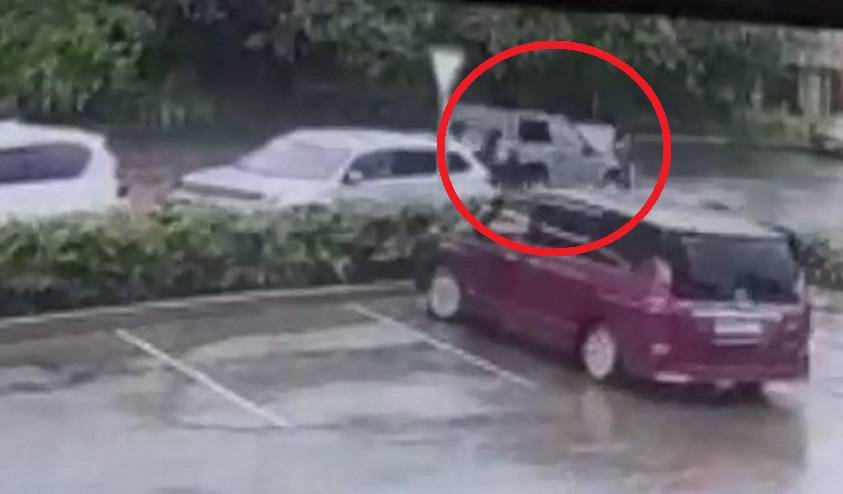 На видео попал момент работы автоподставщика