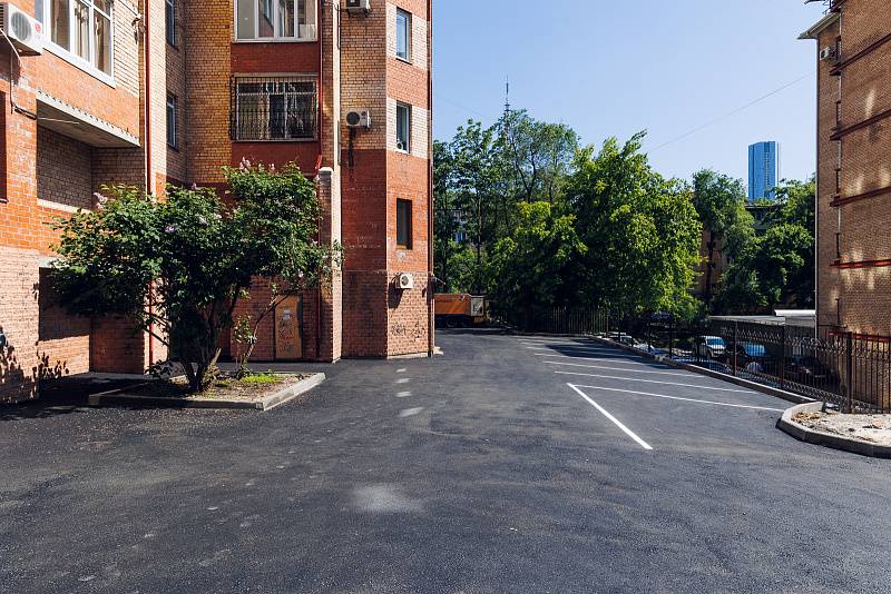 115 дворов во Владивостоке станут как новые. Когда и где это произойдет?