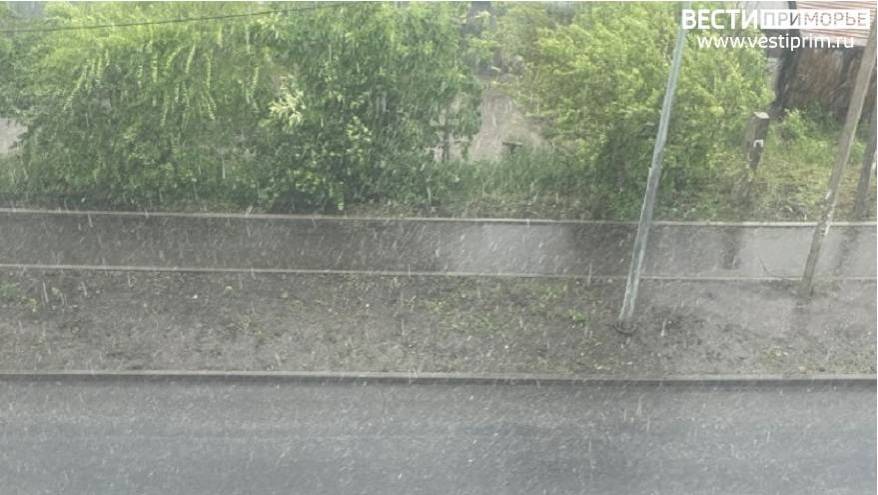 Град обрушился на Приморье