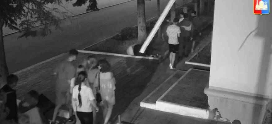 Ночной инцидент стал поводом для обращения администрации Спасска-Дальнего к горожанам Ночной инцидент стал поводом для обращения администрации Спасска-Дальнего к горожанам