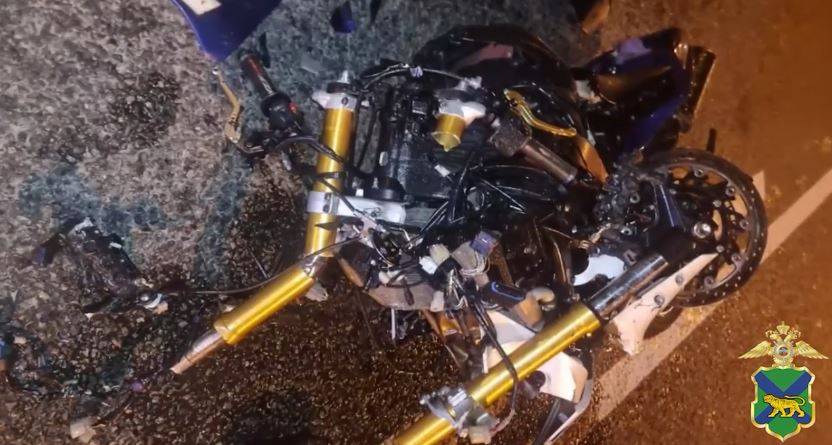 Байкер погиб в ночном ДТП на трассе Владивосток - Артём
