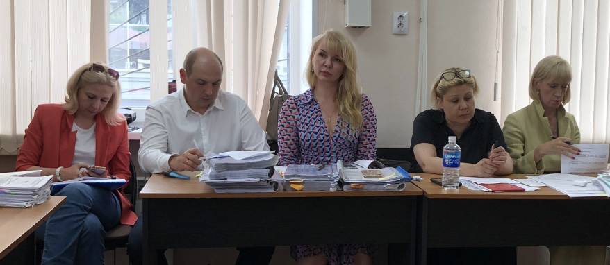 «Странное» завещание «олигарха» из Владивостока: кому достались 20 квартир и 82 машино-мест «Странное» завещание «олигарха» из Владивостока: кому достались 20 квартир и 82 машино-мест