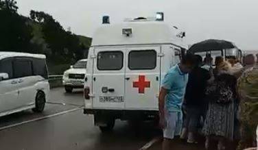 "Кусок шеи оторван. Весь в крови": жесткое ДТП с участием туристического автобуса в Приморье "Кусок шеи оторван. Весь в крови": жесткое ДТП с участием туристического автобуса в Приморье