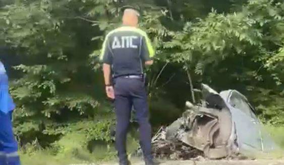 Легковушку разорвало на части: жесткое ДТП в Приморье