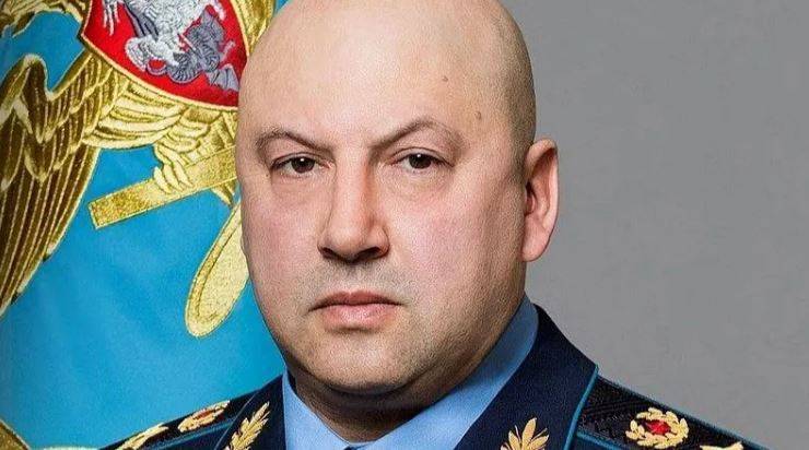 Сергея Суровикина освободили от должности главкома Воздушно-космическими силами России Сергея Суровикина освободили от должности главкома Воздушно-космическими силами России