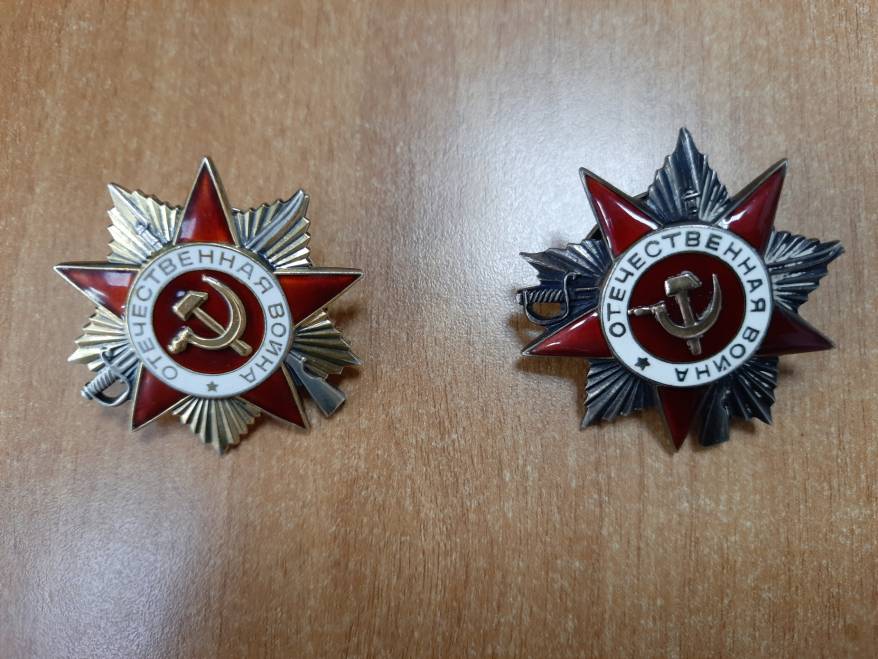 Китаянка пыталась вывезти из Приморья награды времен СССР Китаянка пыталась вывезти из Приморья награды времен СССР