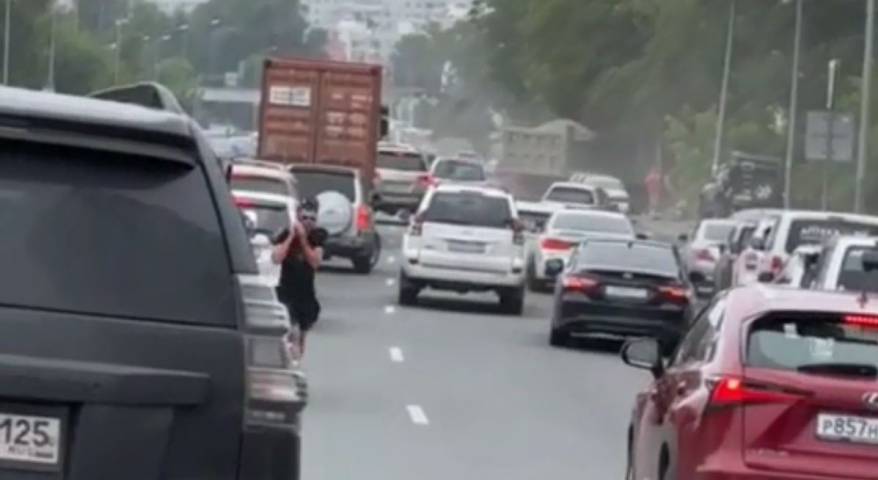 "Меня аж трясет": очевидец рассказал подробности массового ДТП с участием самосвала