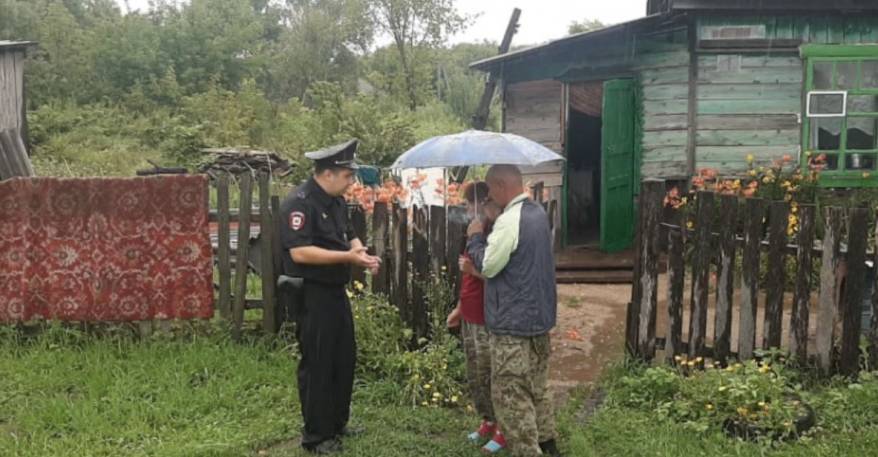 В Сетях сообщили о случаях мародерства в затопленных районах Приморья В Сетях сообщили о случаях мародерства в затопленных районах Приморья