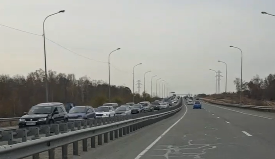 "Приедете вечером": стала известна причина гигантской пробки в сторону Уссурийска