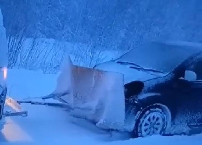 «Нежданчик» встретил перегонщиков авто на дороге «Нежданчик» встретил перегонщиков авто на дороге
