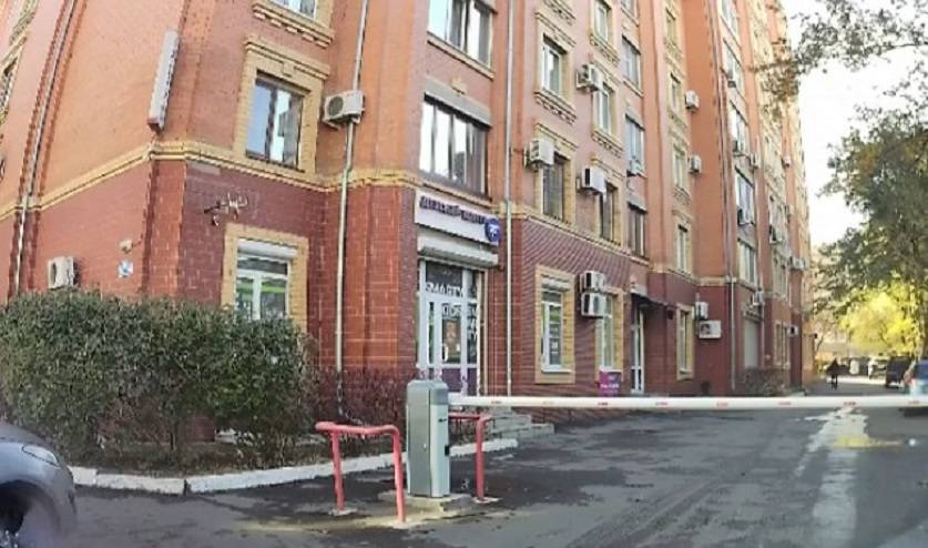 «Мужику не позавидуешь»: Истерика дамы ввела в недоумение таксиста