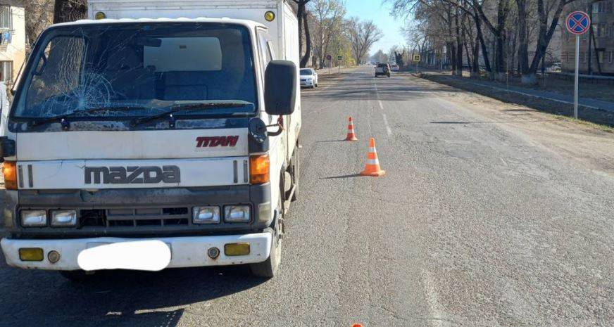 Грузовик сбил пенсионерку в Приморье Грузовик сбил пенсионерку в Приморье