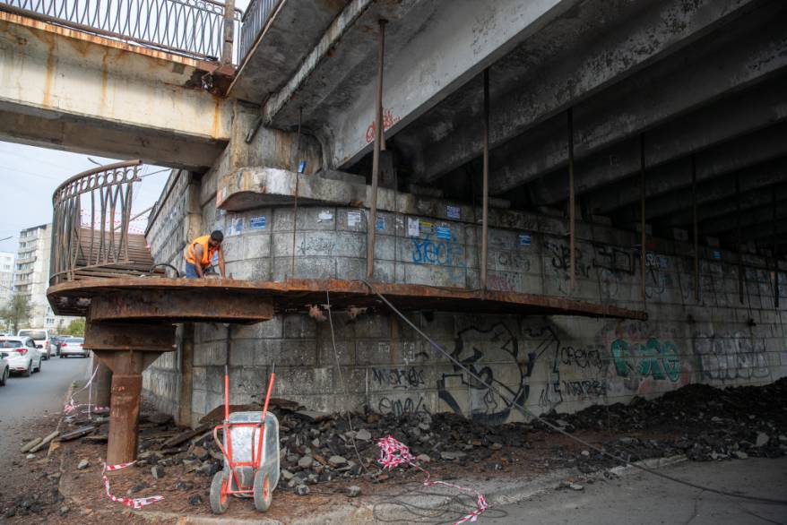 Подвесной виадук на Баляева во Владивостоке отреставрируют. Каковы сроки ремонта?