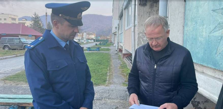 Прокуратура объявила предостережение главе Дальнегорска