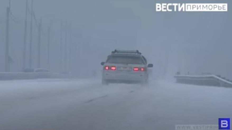 Движение ограничено на трассе в Приморье