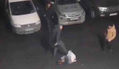 "Ублюдок конченный": инцидент с избиением автоледи во Владивостоке активно обсуждает Сеть
