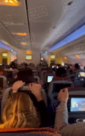 "Крик стоял жуткий": на Дальнем Востоке самолет попал в зону мощной турбулентности