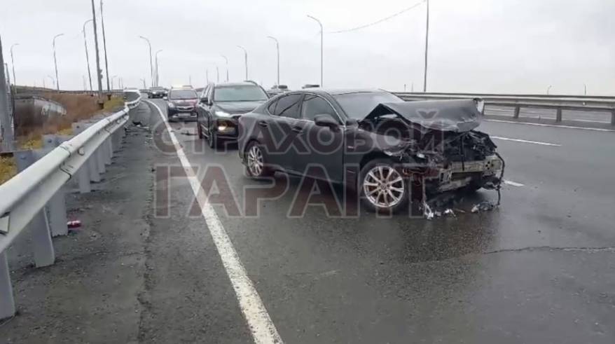 Автоледи за рулем "Лексуса" устроила жесткое ДТП во Владивостоке