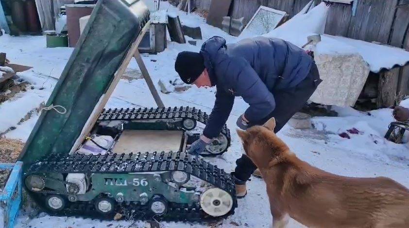 Приморский Кулибин смастерил самоходную установку в помощь бойцам СВО Приморский Кулибин смастерил самоходную установку в помощь бойцам СВО