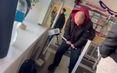 Неадекват устроил "погром" в учебном заведении Владивостока