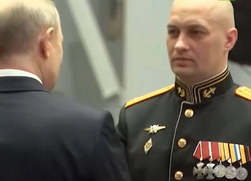 Офицер-разведчик 155-й бригады морской пехоты ТОФ удостоен звания Героя России Офицер-разведчик 155-й бригады морской пехоты ТОФ удостоен звания Героя России