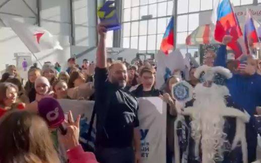 В «Молодежной столице России-2024» встретили делегацию Приморья, прибывшую из Москвы В «Молодежной столице России-2024» встретили делегацию Приморья, прибывшую из Москвы