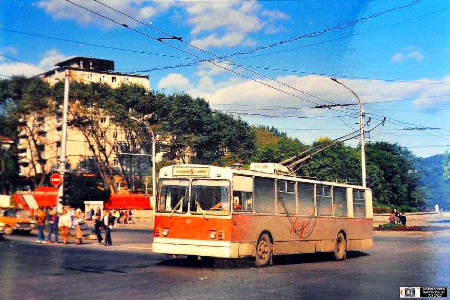 Во Владивостоке поднимут свои «рожки» 16 новых троллейбусов Во Владивостоке поднимут свои «рожки» 16 новых троллейбусов