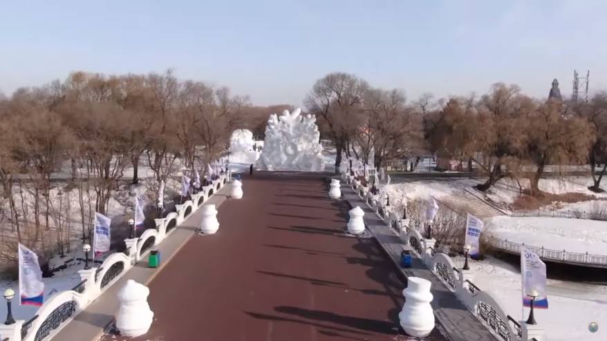 В Харбине начался зимний фестиваль льда и открылась выставка снежных скульптур