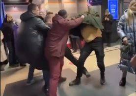 "Слышь, ты, лох...": жесткую разборку устроили посетители кинотеатра после фильма
