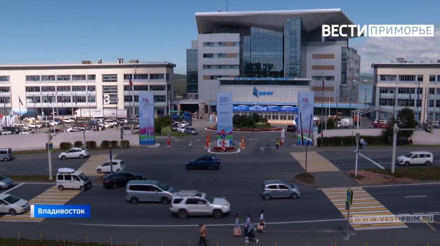 Студентов и сотрудников ДВФУ, оставшихся на острове из-за непогоды, разместят в помещениях вуза