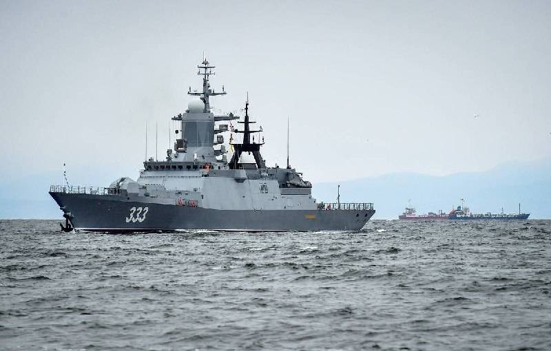 Корветы ТОФ уничтожили корабль и плавающие мины условного противника в Японском море Корветы ТОФ уничтожили корабль и плавающие мины условного противника в Японском море