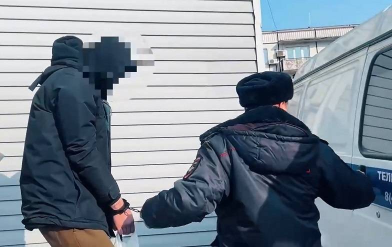 Мера пресечения избрана водителям, устроившим дрифт во Владивостоке Мера пресечения избрана водителям, устроившим дрифт во Владивостоке