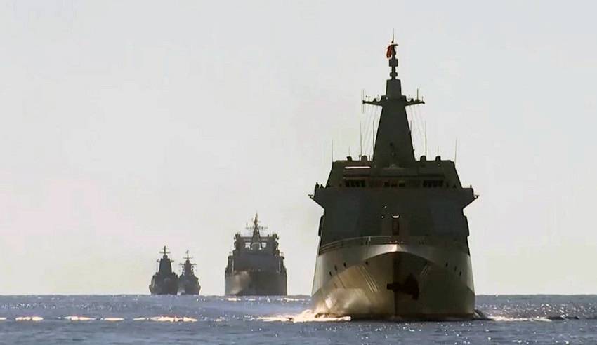 Трехсторонние военно-морские учения России, Китая и Ирана начинаются в Индийском океане Трехсторонние военно-морские учения России, Китая и Ирана начинаются в Индийском океане