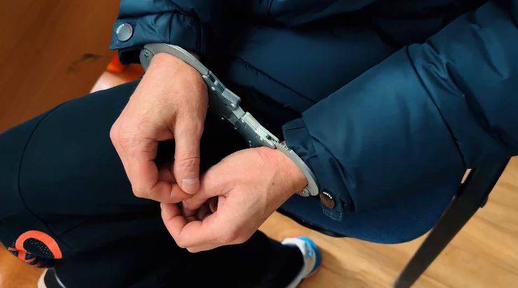 "Специалиста по гаражам" задержали во Владивостоке
