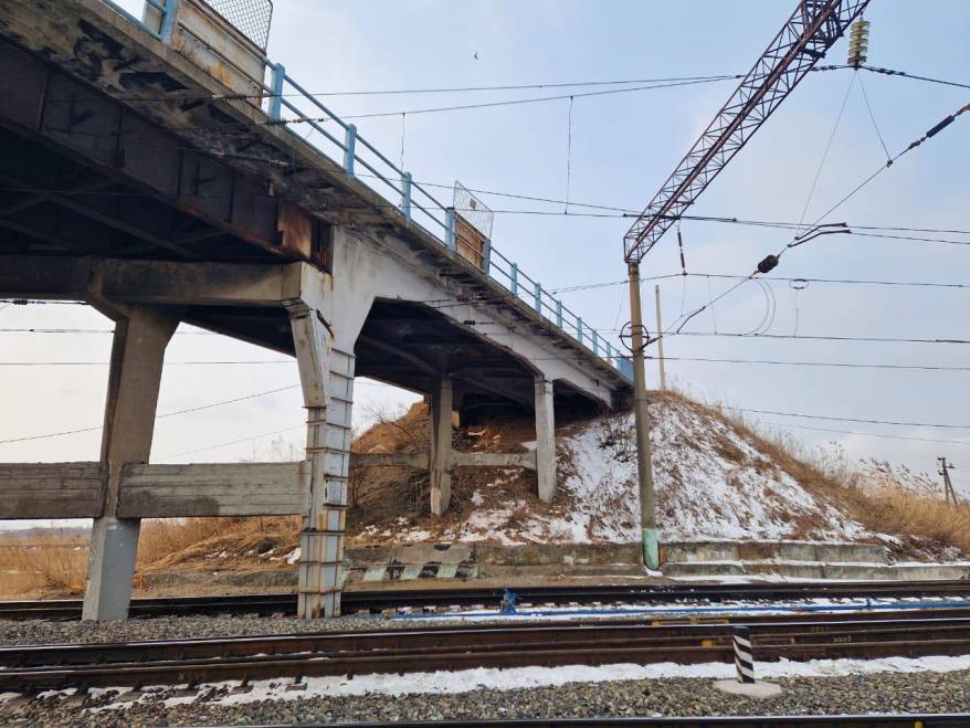 Начался демонтаж старого путепровода через ж/д пути на подъезде к Тереховке Начался демонтаж старого путепровода через ж/д пути на подъезде к Тереховке