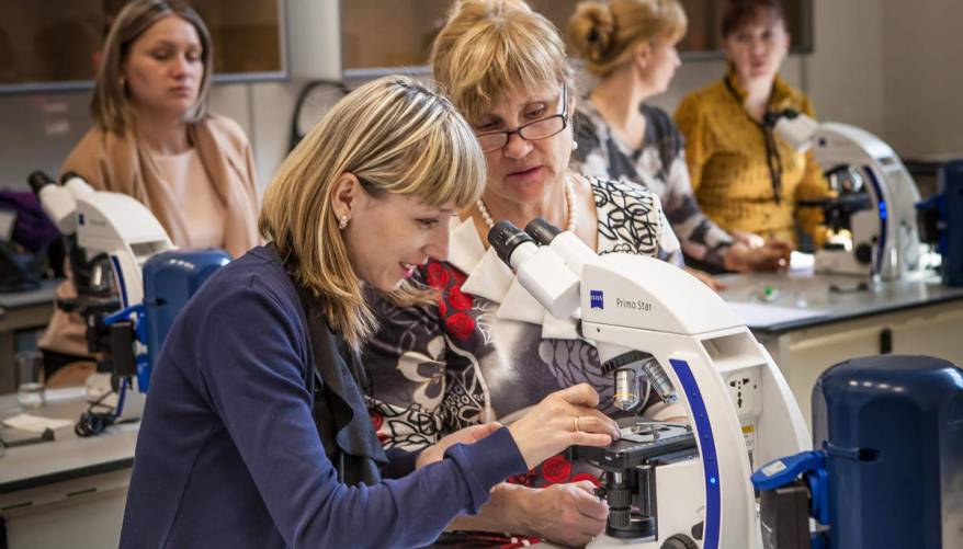 Сегодня на острове Русском начала работу VIII Открытая школа Приморского океанариума