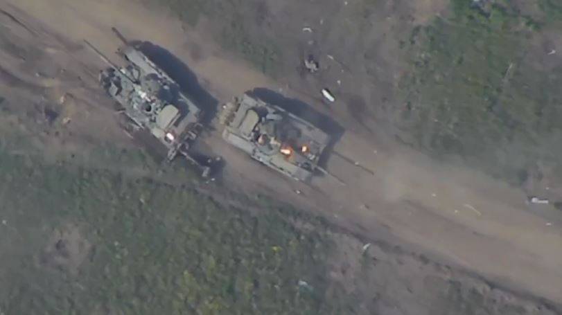 Боец из Приморья остановил наступление колонны врага с бронетехникой Боец из Приморья остановил наступление колонны врага с бронетехникой