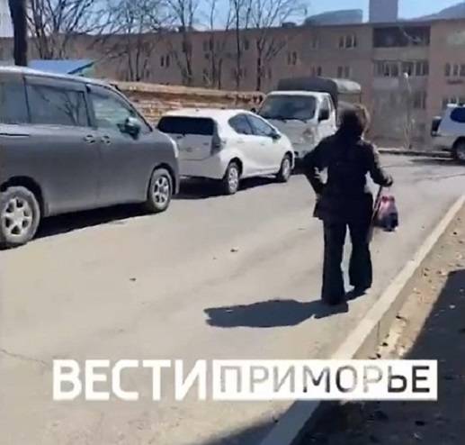 Малыши из детского сада устроили «войну» жителям Владивостока (видео) Малыши из детского сада устроили «войну» жителям Владивостока (видео)