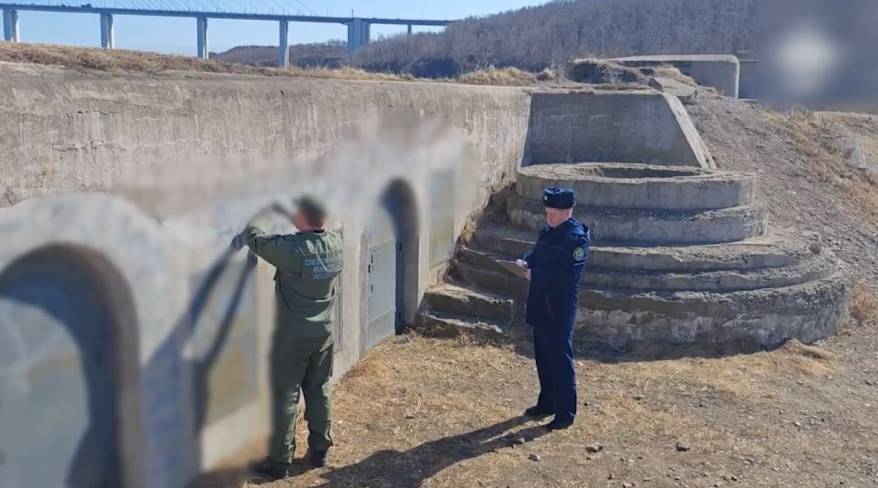 Во Владивостоке "акт любви" признан актом вандализма