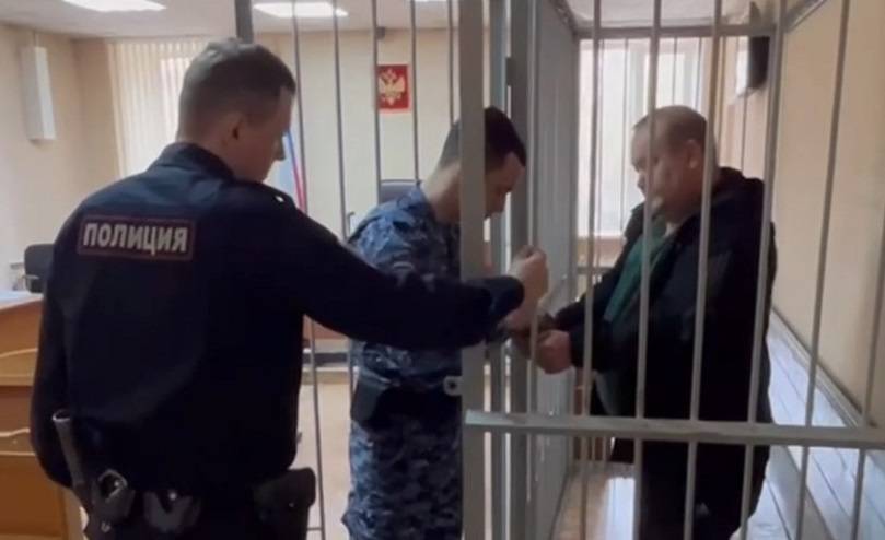Выстрел в сторону играющих детей: житель Уссурийска попал под статью УК РФ Выстрел в сторону играющих детей: житель Уссурийска попал под статью УК РФ