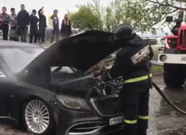 Возгорание автомобиля случилось во Владивостоке
