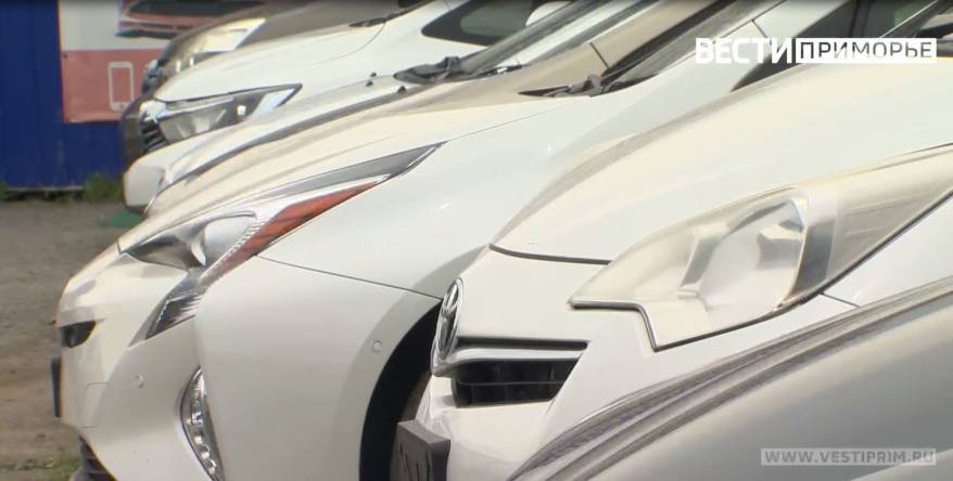 "Как он туда попал?": автолюбитель поразил своим поступком жителей Находки