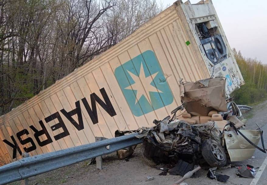 В дичайшем лобовом ДТП в Хабаровском районе погибли приморцы