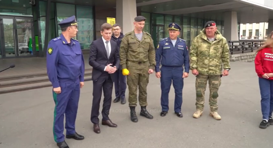 Приморская прокуратура передала девять автомобилей на нужды СВО Приморская прокуратура передала девять автомобилей на нужды СВО