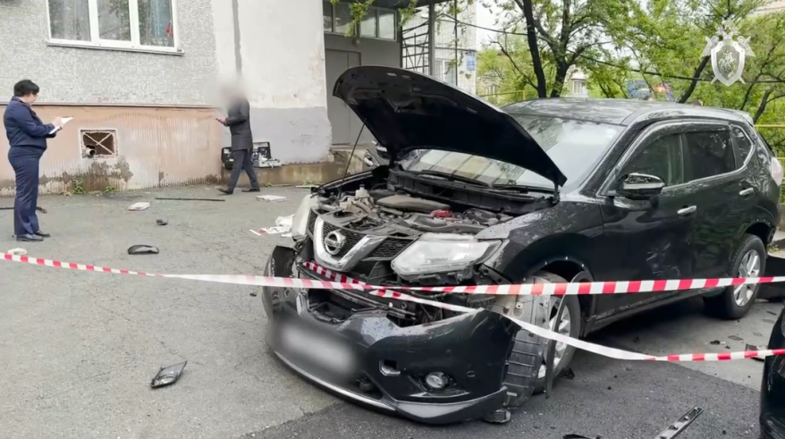 Во Владивостоке взорван автомобиль: возбуждено уголовное дело по факту покушения на убийство