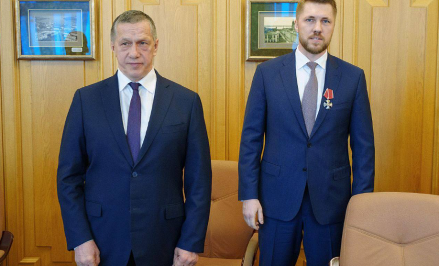 Юрий Трутнев вручил орден Мужества своему заму, вернувшемуся из зоны СВО